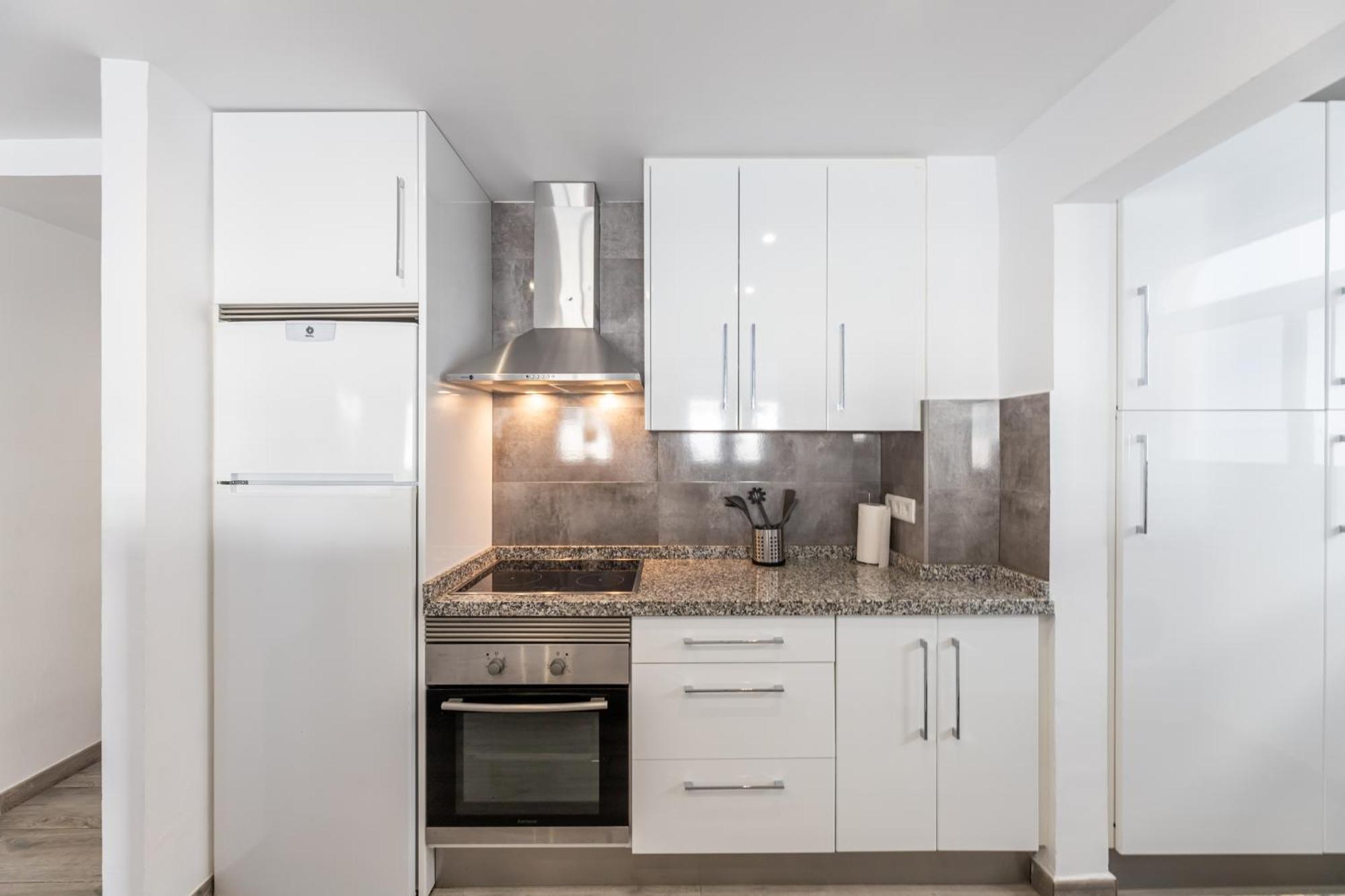 Vb Madeira 1br By The Marina Apartment